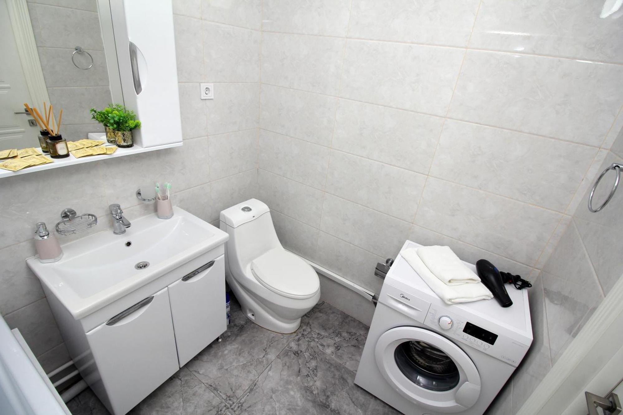 Your Home Away From Home 213 Алма Ата Екстериор снимка