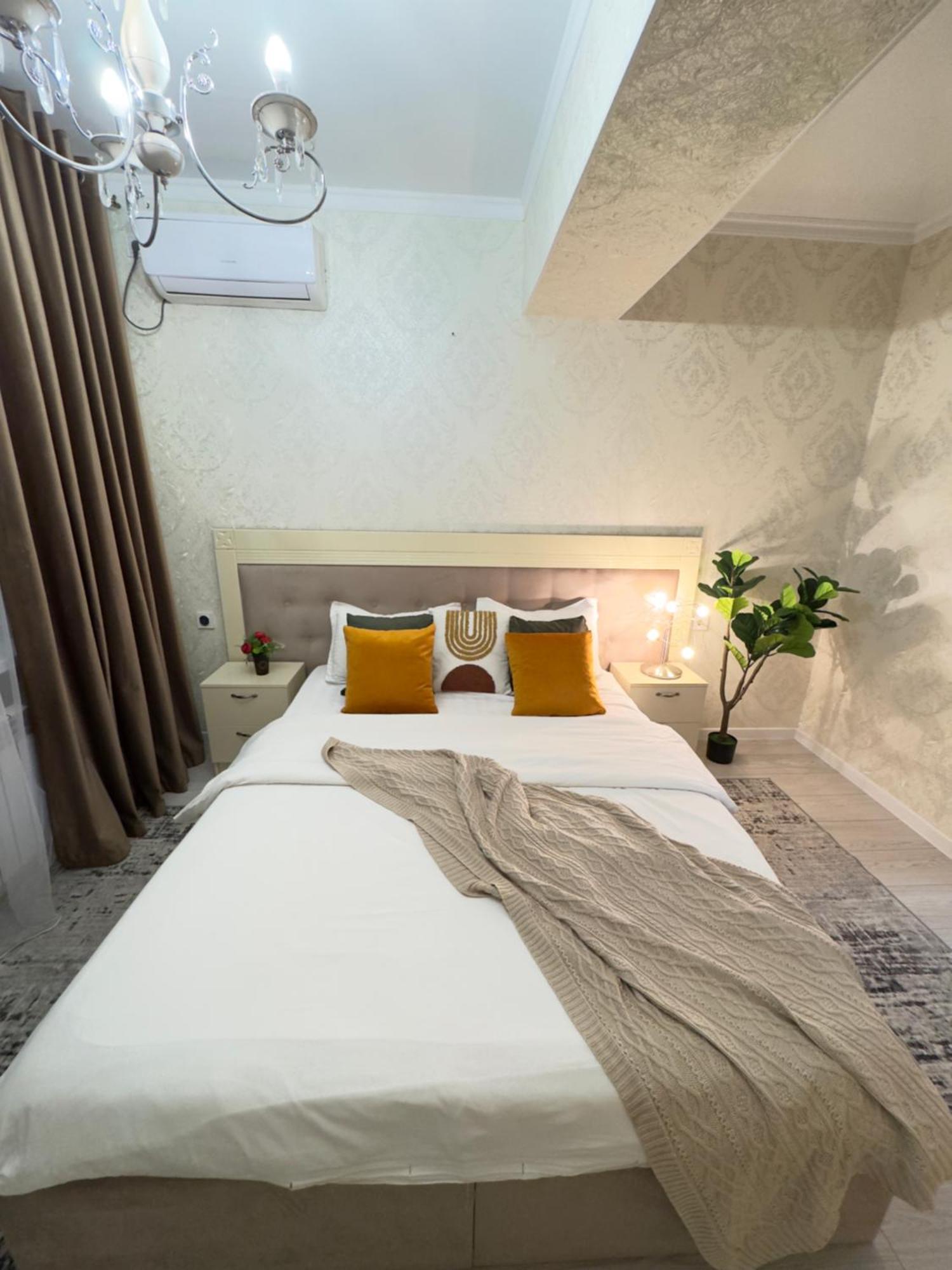 Your Home Away From Home 213 Алма Ата Екстериор снимка